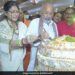 PM मोदी का जन्मदिन- कहीं कटा ,वैक्सीन वाला ,71 फुट लंबा केक, तो कहीं कटा ,71 किलो का लड्डू